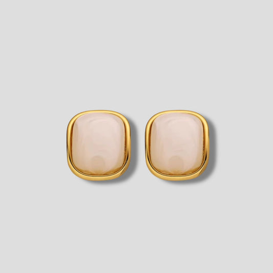 Amara Studs – Milky